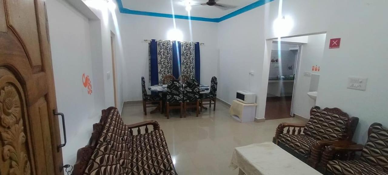 Snowdrop Inn Coorg Madikeri Quarto foto